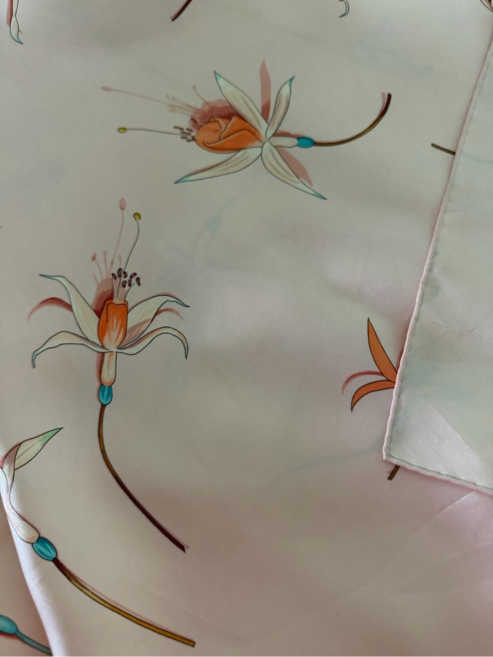Hermes Fleurs De Fuchsia Silk Scarf. - Picture 10 of 16